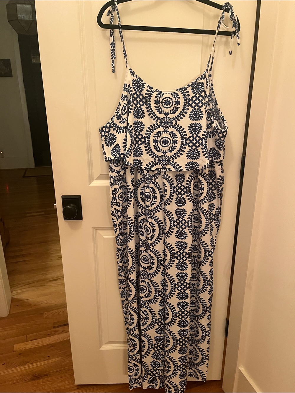 ❤️ 6 for 20 ❤️  SHEIN White Jumpsuit with Navy Medallion Print and Tie Shoulders
